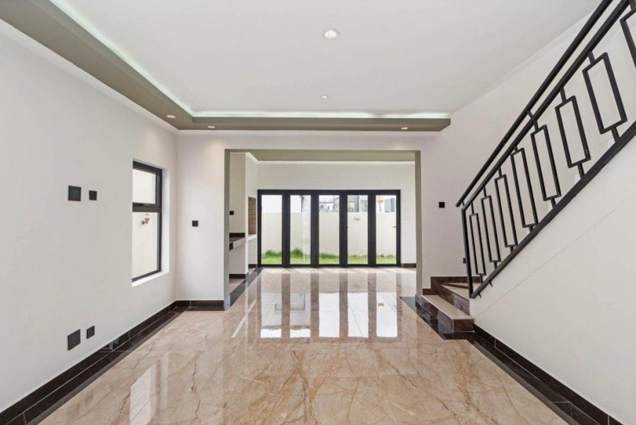 3 Bedroom Property for Sale in Sandown Western Cape